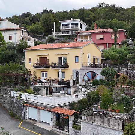 House Vali Bed & Breakfast Lovran Exterior foto