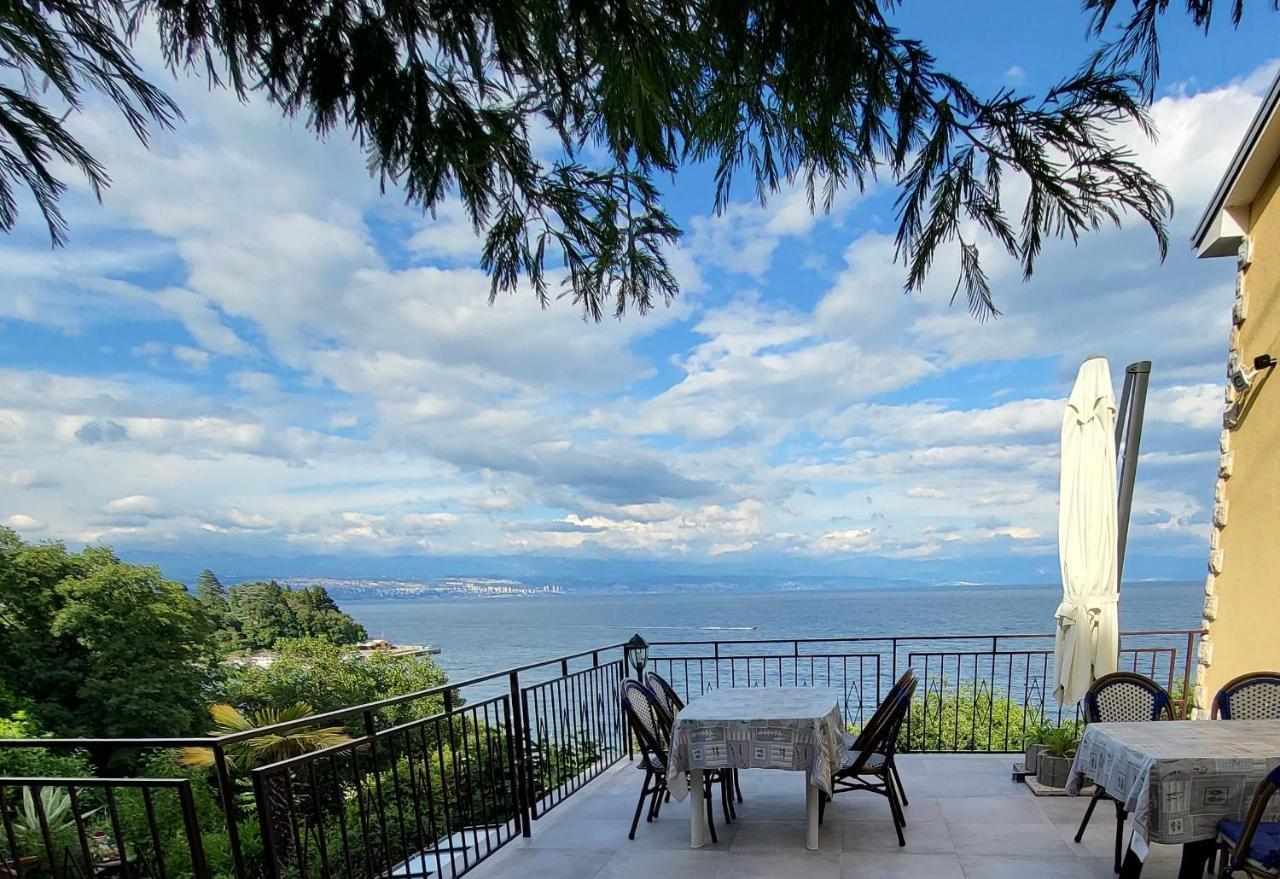 House Vali Bed & Breakfast Lovran Exterior foto