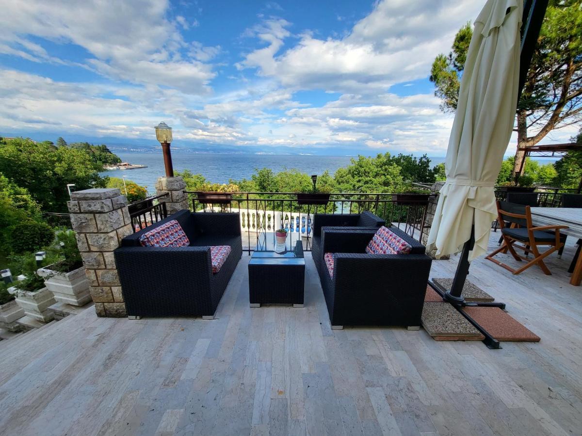 House Vali Bed & Breakfast Lovran Exterior foto